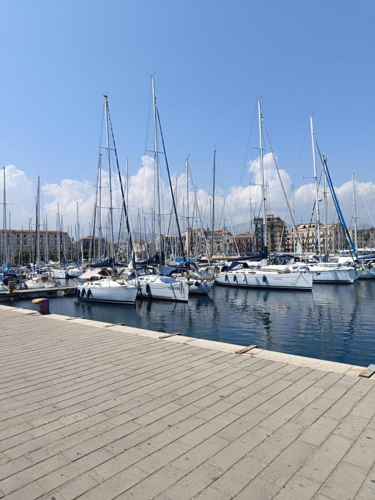 Apartament La Dimora Della Kalsa Palermo Zewnętrze zdjęcie